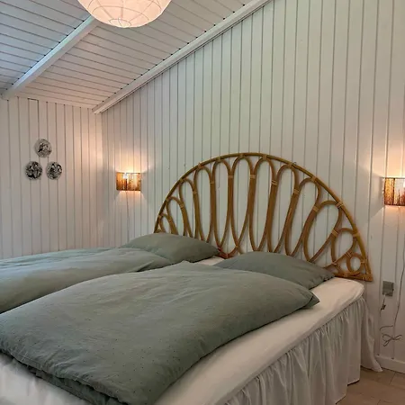 Cozy With A Wilderness Hot Tub Feriehus Nedre Lysabild